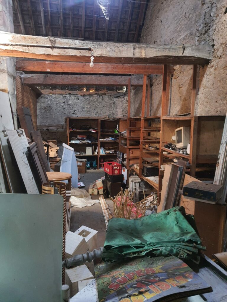 25 – Débarras en Doubs